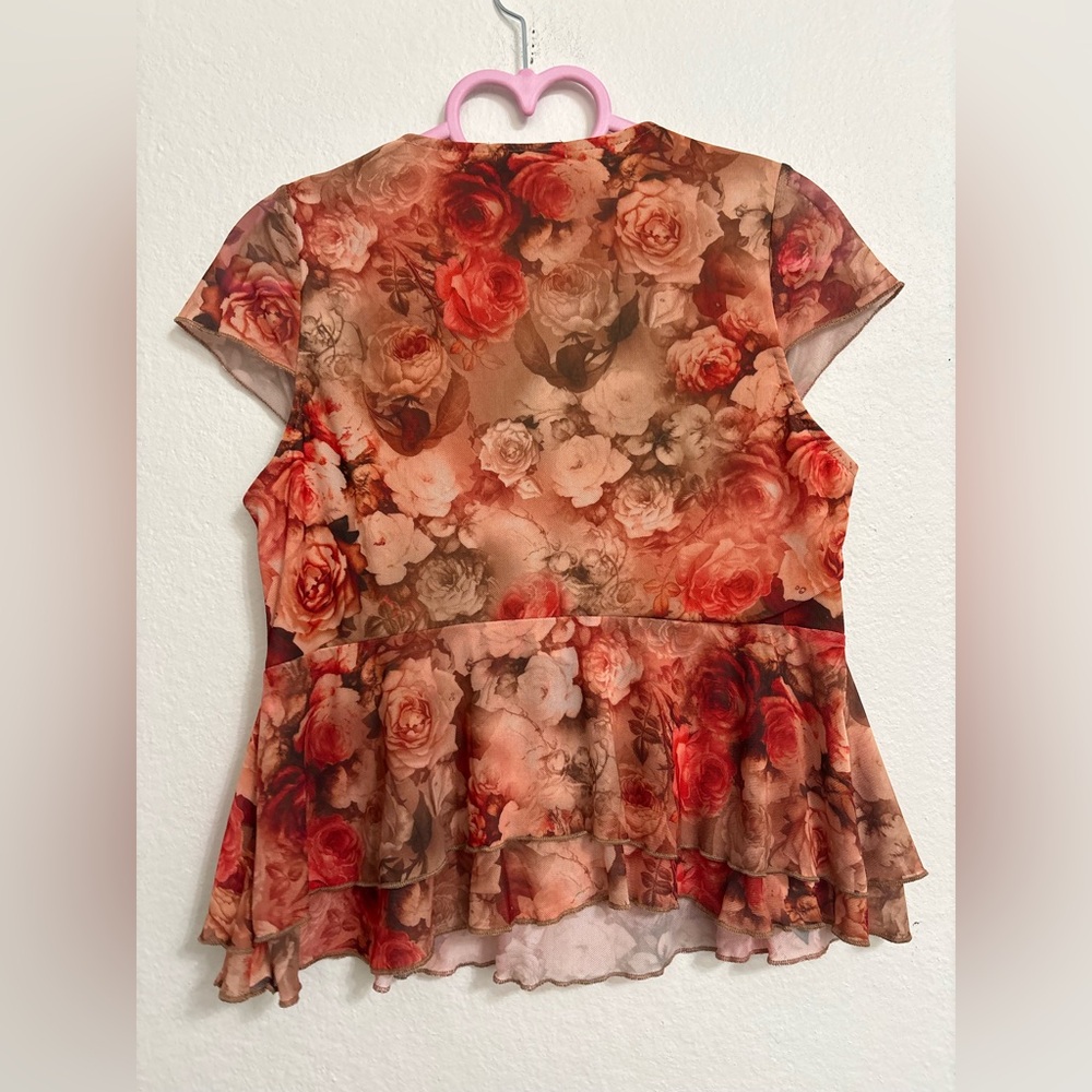 🌹Rebellious Dreamer Floral Lace Trim Top🌹 - Picture 3 of 3